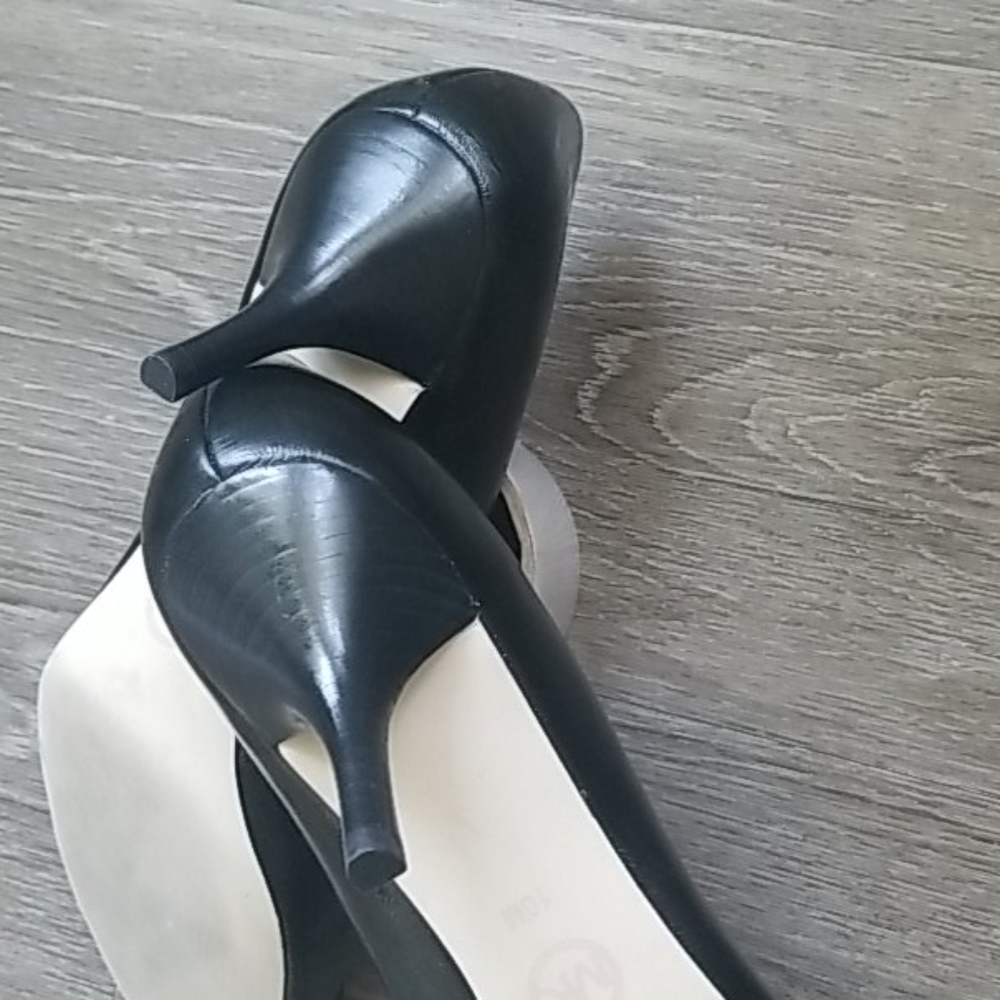 MICHAEL KORS PUMPS Size 10 - Picture 7 of 9